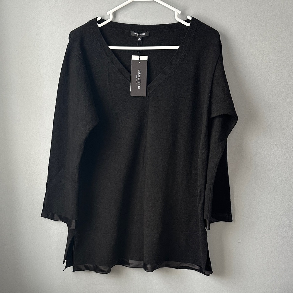 Lafayette 148 NWT 100% cashmere silk trim Black V-Neck sweater women’s large‎